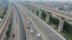Attachment for Lalu Lintas di Tol Naik Hingga 60%, Akhir Pekan Besar Ini Dipastikan Sibuk