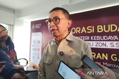 Attachment for Fadli Zon Pastikan Aman: Kursi Roda Stasioner di Candi Borobudur Tetap Dipasang