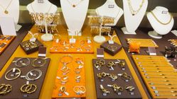 Attachment for 5 Trik Jual Emas untuk Keuntungan Optimal: Perhatikan Harga Buyback dan Pilih Waktu Tepat