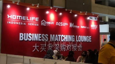 Attachment for China Homelife Indonesia: Ribuan Pengunjung Membanjiri Pameran di JIExpo Kemayoran